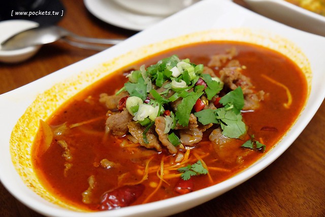 翠園小館┃台中西區美食：熱炒大菜又推陳出新，兼具吃巧又吃飽，台中母親節餐廳推薦，招牌木桶豆花記得要點，台中廣三SOGO百貨15樓 @飛天璇的口袋