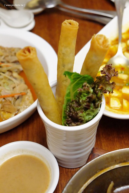 翠園小館┃台中西區美食：熱炒大菜又推陳出新，兼具吃巧又吃飽，台中母親節餐廳推薦，招牌木桶豆花記得要點，台中廣三SOGO百貨15樓 @飛天璇的口袋