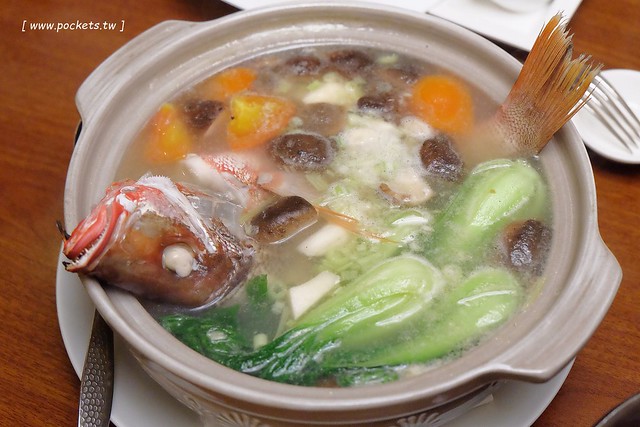 翠園小館┃台中西區美食：熱炒大菜又推陳出新，兼具吃巧又吃飽，台中母親節餐廳推薦，招牌木桶豆花記得要點，台中廣三SOGO百貨15樓 @飛天璇的口袋