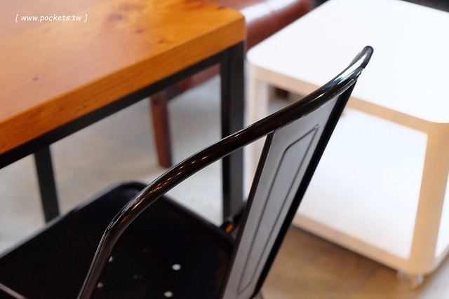 P&J’s P&acirc;tisserie法式鏡面蛋糕｜一對夫妻開的甜點店，價格親民深受學生族群的喜愛 @飛天璇的口袋