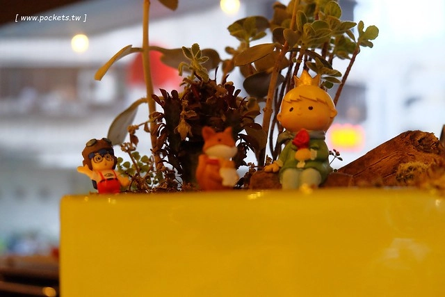 P&J’s P&acirc;tisserie法式鏡面蛋糕｜一對夫妻開的甜點店，價格親民深受學生族群的喜愛 @飛天璇的口袋