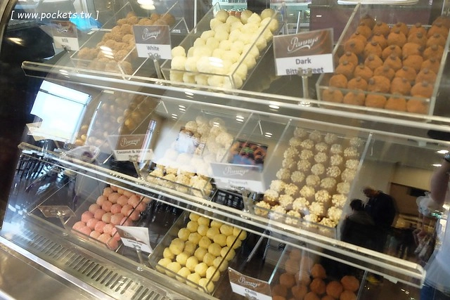 澳洲墨爾本｜菲利普島一日遊 Phillip Island，Maru野生動物園、Panny’s Chocolate巧克力觀光工廠、Cowes小鎮Isola di Capri晚餐、Phillip Island 企鵝島神仙小企鵝歸巢 @飛天璇的口袋