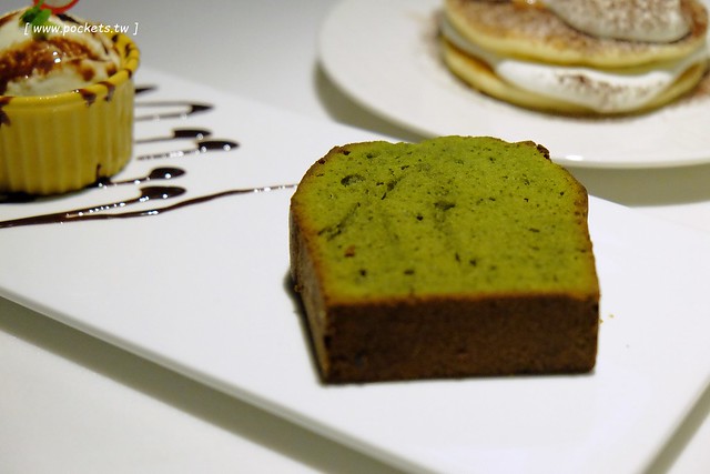 Ping 18 日法輕食┃台中西屯美食：老闆是藍帶學校畢業的，料理結合日式和法式的創意，推薦海味金沙義大利麵和松露牛肝菌燉飯，新菜單上市選擇性更多 @飛天璇的口袋