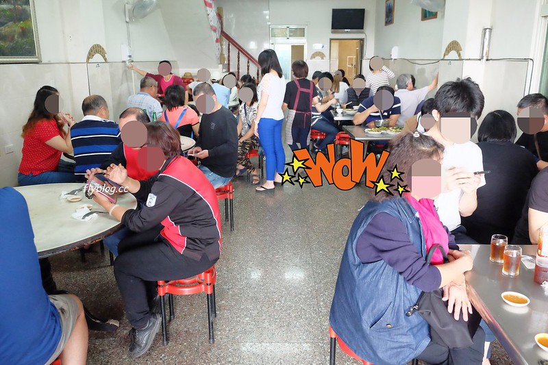 台中北屯｜潮州牛肉林牛雜湯．松竹路超人氣牛肉麵店，平日中午也大排長龍 @飛天璇的口袋