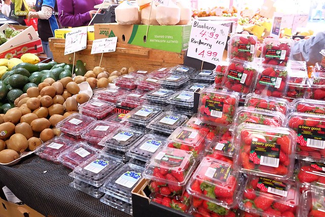 澳洲墨爾本｜墨爾本市區一日遊，南十字星火車站Southern Cross Station搭乘電車遊市區、維多利亞女王市場Queen Victoria Market、南半球最大的H&M血拼、墨爾本咖啡街、Mechester Press下午茶、QV購物商場採購、Box On Collins龍蝦晚餐 @飛天璇的口袋
