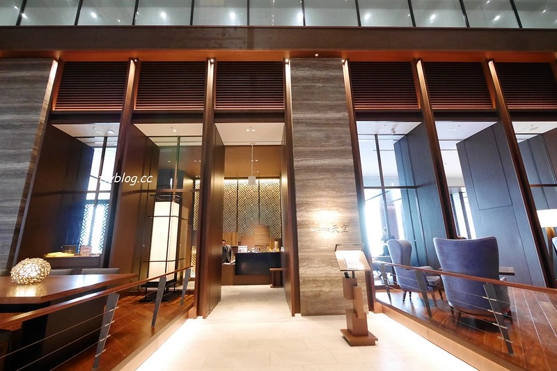 日本愛知｜名古屋天空塔王子飯店 Nagoya Prince Hotel Sky Tower．距離地鐵步行2分鐘，房間可以看到絕美夜景 @飛天璇的口袋