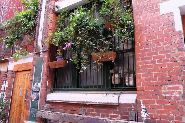 澳洲墨爾本｜墨爾本市區一日遊，南十字星火車站Southern Cross Station搭乘電車遊市區、維多利亞女王市場Queen Victoria Market、南半球最大的H&M血拼、墨爾本咖啡街、Mechester Press下午茶、QV購物商場採購、Box On Collins龍蝦晚餐 @飛天璇的口袋