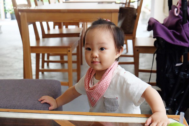 小森空間．Komori┃台中北區美食：充滿無印良品氛圍的日系小店，以手作甜點和中式花茶為主，店裡有很多可愛的卡通公仔，地下室做為藝術作品展覽空間 @飛天璇的口袋