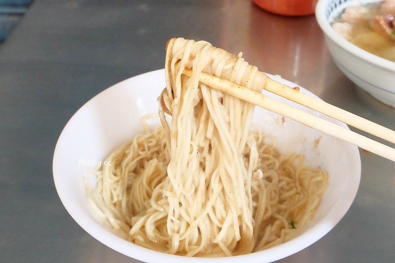 宜蘭老店瓜子雞肉｜原十六崁瓜仔雞麵，樸實簡單的古早味，餐點簡單卻是大排長龍 @飛天璇的口袋
