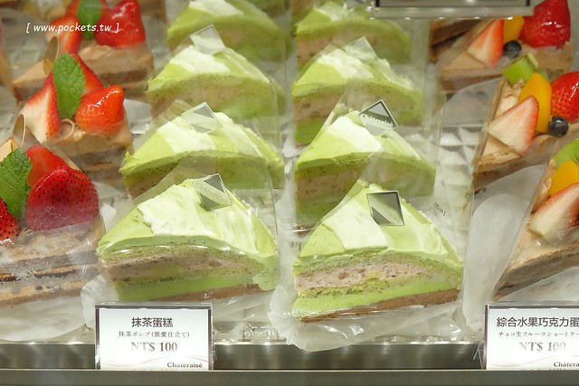 莎得徠茲．Chateraise┃台中逢甲美食：來自日本富士山下山梨縣的日法式甜點店，日本擁有470家連鎖店，標榜使用日本直送的食材，推薦生乳捲和泡芙 @飛天璇的口袋