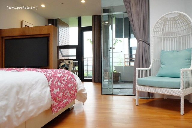 在鷺上生活會館┃宜蘭民宿推薦：豪華又頂級的全新民宿，擁有庭園游泳池、露天BBQ、嬰兒房，每間房間備有透明浴室、大型浴缸，貼心下午茶和豐盛九宮格早餐 @飛天璇的口袋