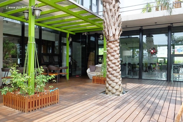 在鷺上生活會館┃宜蘭民宿推薦：豪華又頂級的全新民宿，擁有庭園游泳池、露天BBQ、嬰兒房，每間房間備有透明浴室、大型浴缸，貼心下午茶和豐盛九宮格早餐 @飛天璇的口袋