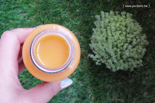 旅行者茶飲┃台中逢甲美食：投不完的販賣機，第一間以泰式奶茶為口味的奶茶投幣式飲料，位於逢甲商圈河南路，台中第五間5/31(二)開始試營運 @飛天璇的口袋