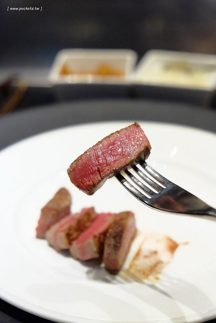 凱焱鐵板燒┃台中南屯餐廳：標榜少鹽、輕油、原味的鐵板燒料理，想吃美食也可以健康無負擔，兼具視覺與味覺的精彩享饗 @飛天璇的口袋