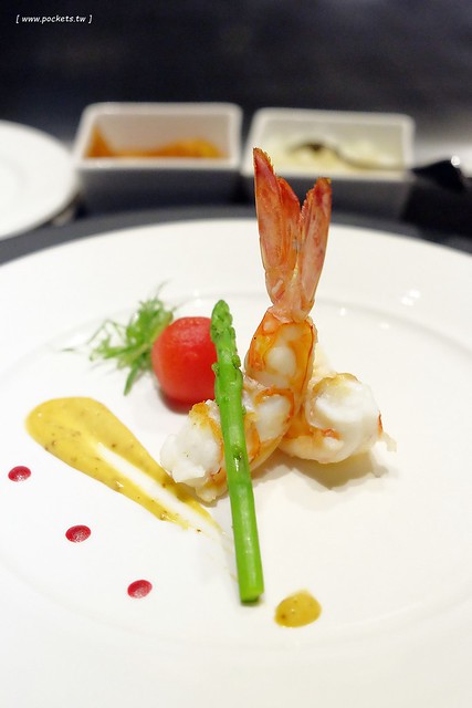 凱焱鐵板燒┃台中南屯餐廳：標榜少鹽、輕油、原味的鐵板燒料理，想吃美食也可以健康無負擔，兼具視覺與味覺的精彩享饗 @飛天璇的口袋