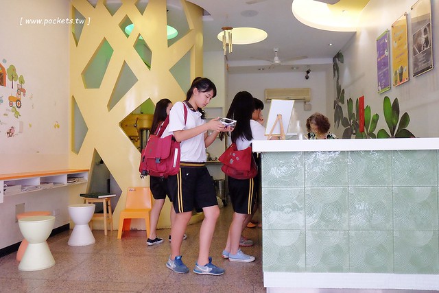 台中南屯｜2 in one 冰淇淋專賣店，當冰沙遇到冰淇淋，天然無負擔的夏日冰品 @飛天璇的口袋