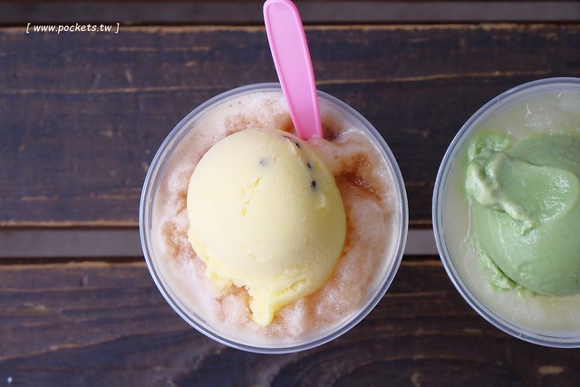 台中南屯｜2 in one 冰淇淋專賣店，當冰沙遇到冰淇淋，天然無負擔的夏日冰品 @飛天璇的口袋