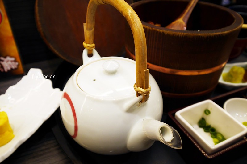 日本愛知｜まるや本店(JR名古屋駅店)．名古屋鰻魚飯三吃，雖然價格不便宜但是真的好吃 @飛天璇的口袋