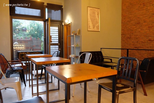 P&J’s P&acirc;tisserie法式鏡面蛋糕｜一對夫妻開的甜點店，價格親民深受學生族群的喜愛 @飛天璇的口袋