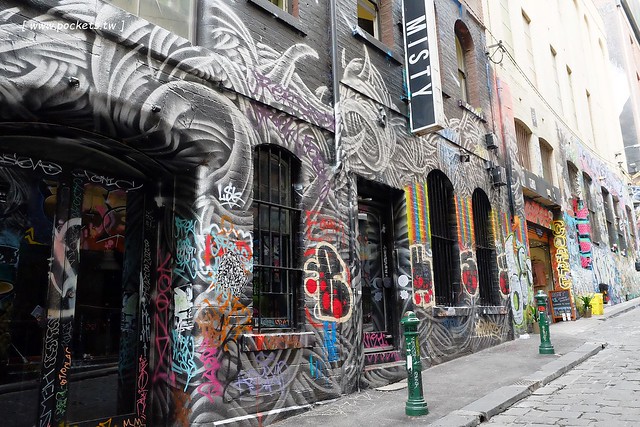 澳洲墨爾本｜墨爾本市區半日遊，溫莎酒店、國會大廈、聖派翠克大教堂、費茲洛花園、庫克船長故居、聯邦廣場、弗林德斯火車站、聖保羅大教堂、Hosier lane塗鴉街、HUNGRY JACK’S @飛天璇的口袋