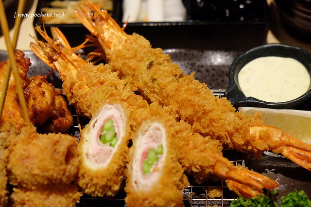 新宿勝博殿｜慶祝11週年慶，週週抽日本東京雙人來回機票，新上市金黃極濃的雪花起司豬排，品嚐超厚切日式炸豬排的美味 @飛天璇的口袋