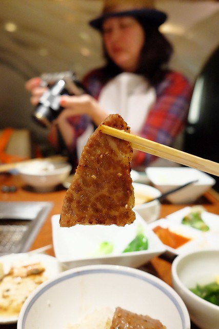 日本東京｜池袋彩伽亭 Saikatei．網友推薦池袋最好吃燒肉店，JR池袋駅西口步行5分鐘 @飛天璇的口袋