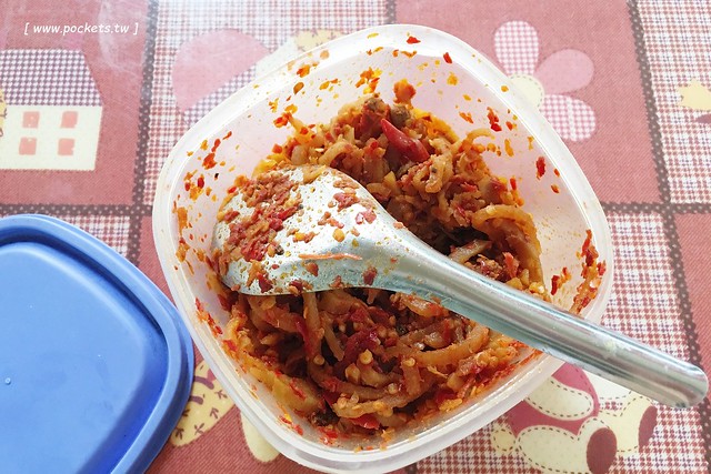 台中北屯｜昌平路素食大麵焿．臭豆腐，網友推薦台中最好吃的臭豆腐，一碗大麵焿加一份臭豆腐是招牌餐點 @飛天璇的口袋