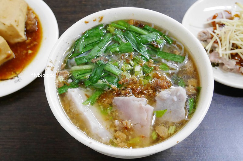 台中西區｜珍品小吃．模範街米粉芋很好吃，朋友推薦炒麵台中第一 @飛天璇的口袋