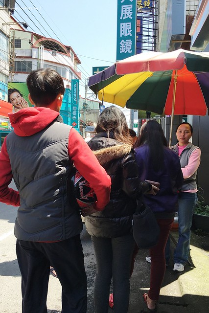 彰化田中｜田中黃金蛋．冬天才會出沒的快閃地瓜球攤，營業兩個小時賣完就收 @飛天璇的口袋