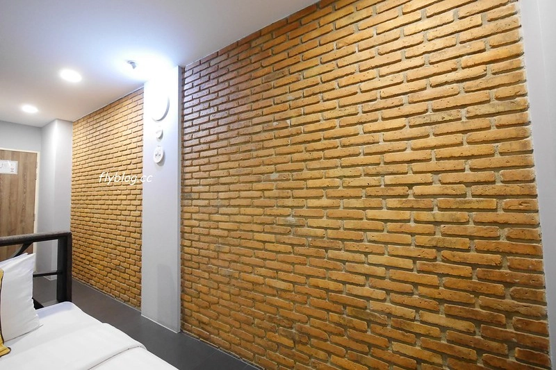 泰國清邁｜Cross Vibe Chiang Mai Decem，簡單清新的平價飯店，尼曼區MAYA百貨步行5分鐘 @飛天璇的口袋