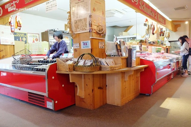 日本山梨｜清里一日遊．Rock餐廳、清里聖アンデレ教会、清高寮、萌木之村 @飛天璇的口袋