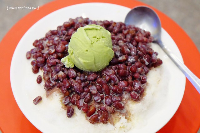 冰酷丫┃台中小吃美食：太平在地人推薦的好吃冰店，老闆人很親切又和善，樹孝路鄰近環中路和太原路，但我比較想吃草莓冰 @飛天璇的口袋