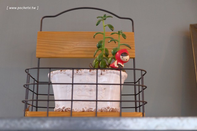 P&J’s P&acirc;tisserie法式鏡面蛋糕｜一對夫妻開的甜點店，價格親民深受學生族群的喜愛 @飛天璇的口袋