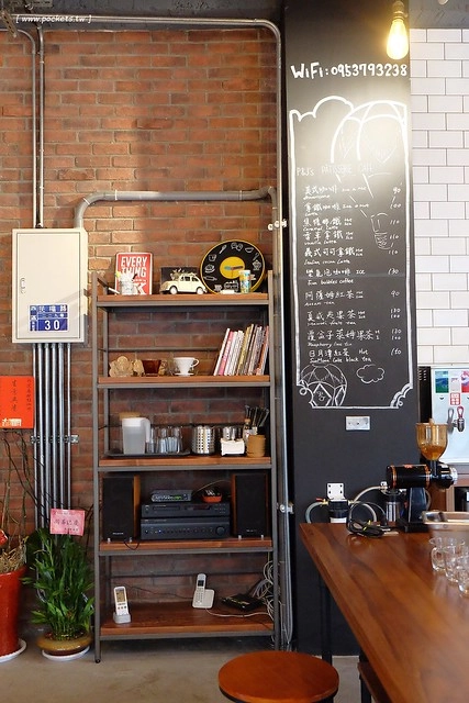 P&J’s P&acirc;tisserie法式鏡面蛋糕｜一對夫妻開的甜點店，價格親民深受學生族群的喜愛 @飛天璇的口袋