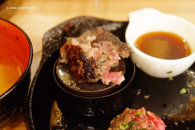 日本福岡｜極味屋 博多極味や．博多車站旁排隊美食，高級備長炭伊萬里和牛 @飛天璇的口袋