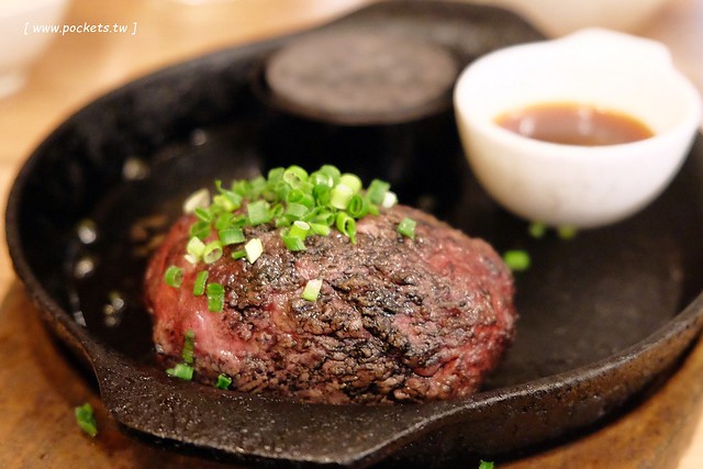 日本福岡｜極味屋 博多極味や．博多車站旁排隊美食，高級備長炭伊萬里和牛 @飛天璇的口袋