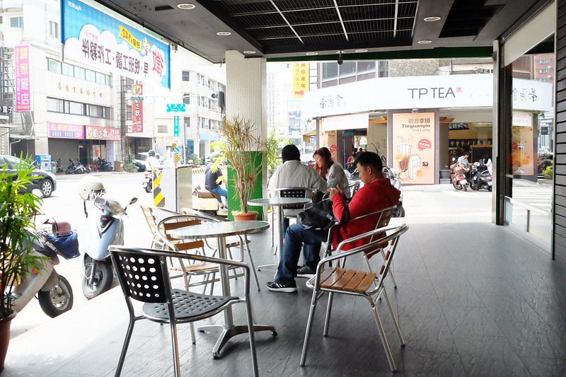 丹丹漢堡｜南台灣第一間速食品牌丹丹漢堡，附2021年調漲後新菜單 @飛天璇的口袋