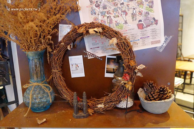 小倉庫．DEPOT：充滿英式復古情懷的文青咖啡館，可以從早午餐吃到下午茶，推薦燉飯和甜點，好吃有誠意 @飛天璇的口袋