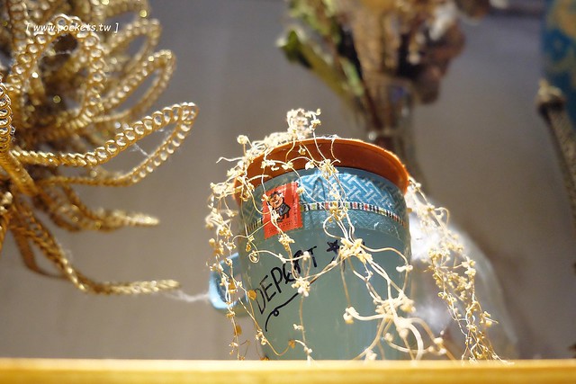 小倉庫．DEPOT：充滿英式復古情懷的文青咖啡館，可以從早午餐吃到下午茶，推薦燉飯和甜點，好吃有誠意 @飛天璇的口袋