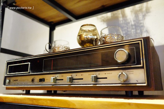 小倉庫．DEPOT：充滿英式復古情懷的文青咖啡館，可以從早午餐吃到下午茶，推薦燉飯和甜點，好吃有誠意 @飛天璇的口袋