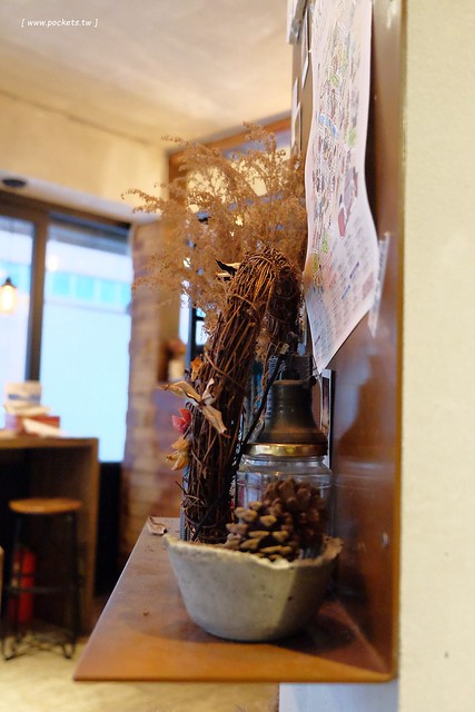 小倉庫．DEPOT：充滿英式復古情懷的文青咖啡館，可以從早午餐吃到下午茶，推薦燉飯和甜點，好吃有誠意 @飛天璇的口袋