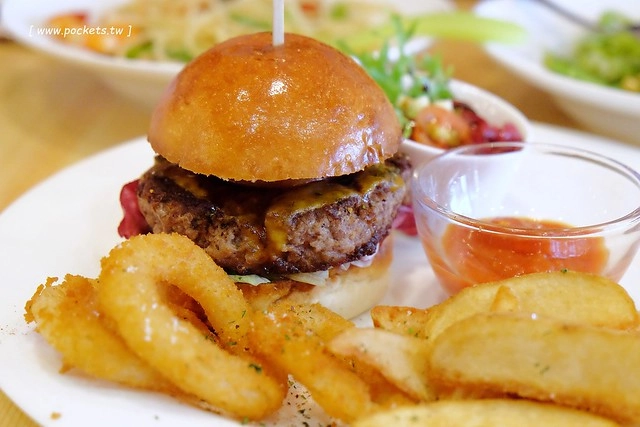 台中西屯｜Session 隨選餐館．精明商圈義法餐廳，餐點深具質感與美味 @飛天璇的口袋