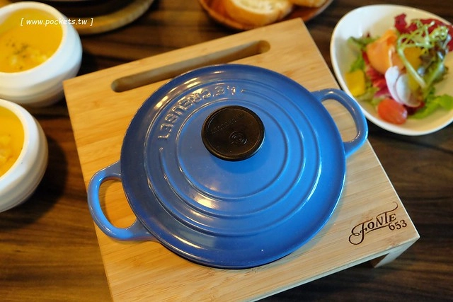 Fonte653 丰鑄鐵鍋料理┃台中南屯美食：低溫烹飪料理手法，呈現出食材最單純的美味，台中少見的鑄鐵鍋料理，很優質的環境和餐點，下午茶6/17起上市 @飛天璇的口袋