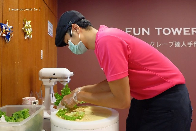 Fun Tower日式可麗餅┃台中西區美食：南台灣超人氣日本軟式可麗餅，朵朵都像盛開的小花，台中國美館商圈散步甜點，品嚐午后的下午茶小確幸 @飛天璇的口袋