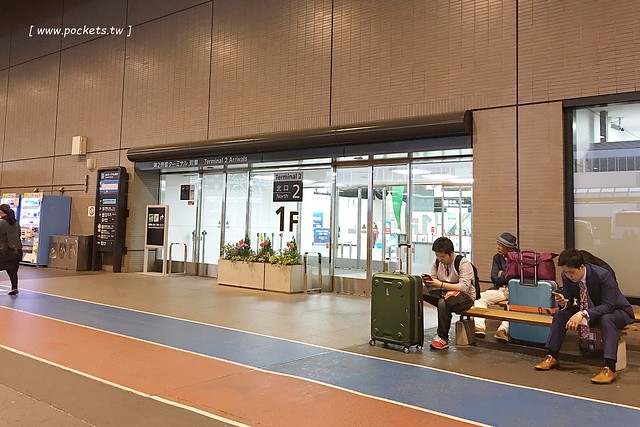 日本山梨｜如何從東京成田機場搭JR到清里車站？JR成田快線&rarr;新宿&rarr;JR中央線特急&rarr;小淵澤&rarr;小海線&rarr;清里車站，詳細交通方式換程解說分享 @飛天璇的口袋