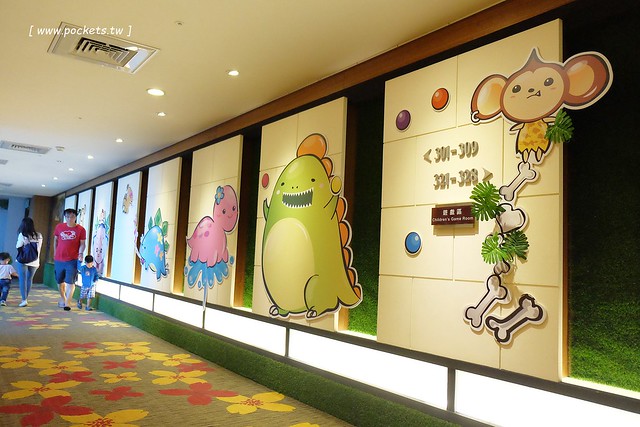 桃禧航空城酒店┃桃園飯店推薦：浪漫至極的水晶教堂、小孩最愛的木樂地Hape桃園館、入住送小恐龍玩偶、鄰近桃園國際機場交通方便 @飛天璇的口袋