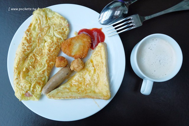 桃禧航空城酒店┃桃園飯店推薦：浪漫至極的水晶教堂、小孩最愛的木樂地Hape桃園館、入住送小恐龍玩偶、鄰近桃園國際機場交通方便 @飛天璇的口袋