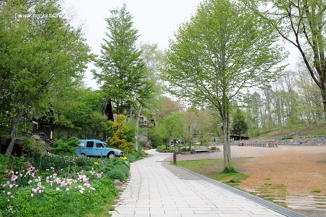 日本山梨｜清里一日遊．Rock餐廳、清里聖アンデレ教会、清高寮、萌木之村 @飛天璇的口袋