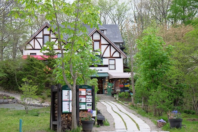 日本山梨｜清里一日遊．Rock餐廳、清里聖アンデレ教会、清高寮、萌木之村 @飛天璇的口袋