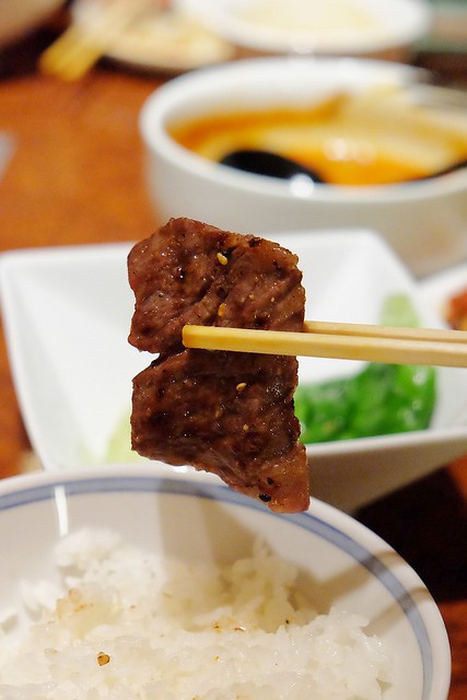日本東京｜池袋彩伽亭 Saikatei．網友推薦池袋最好吃燒肉店，JR池袋駅西口步行5分鐘 @飛天璇的口袋